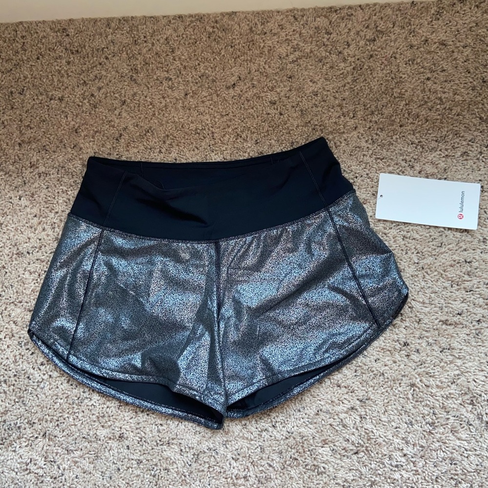 RARE Lululemon Speed Up MR Short 4'' *Lined